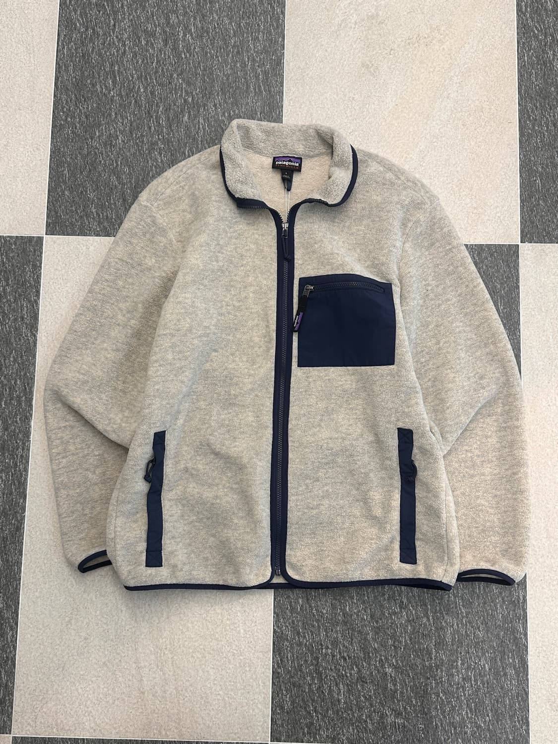 파타고니아 신칠라 오트밀/네이비 집업 자켓  상품이미지4