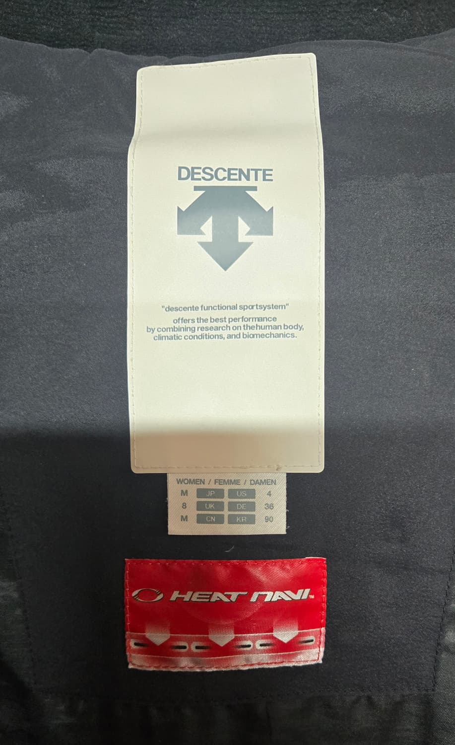 데상트 스위스 스킴팀 덕다운 롱패딩 블랙 M 상품이미지7