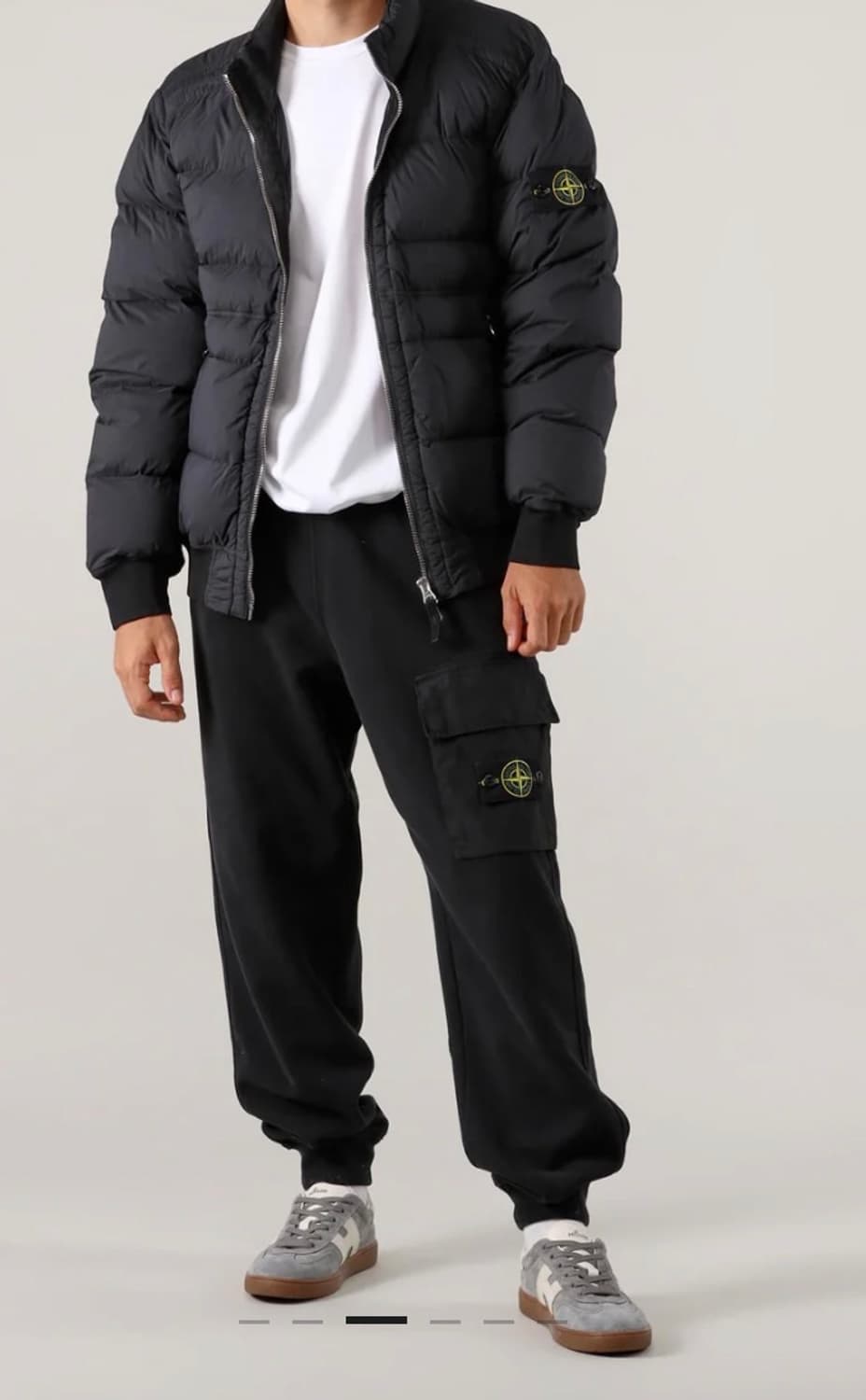 스톤 아일랜드  심리스 터널 나일론 다운 자켓 블랙 - 25FW 상품이미지3