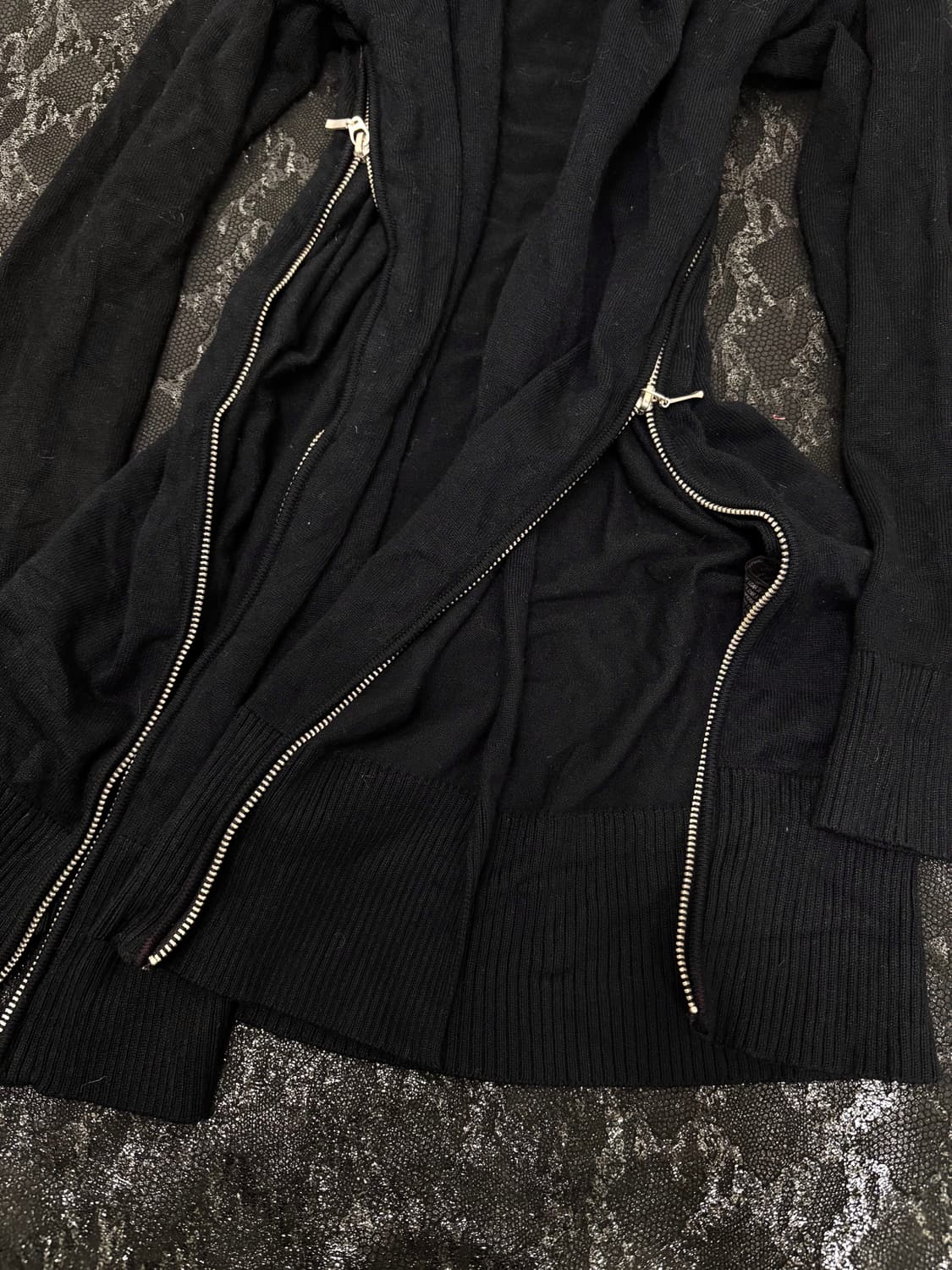 “Vintage” Zipper detail Black Cardigan 상품이미지4