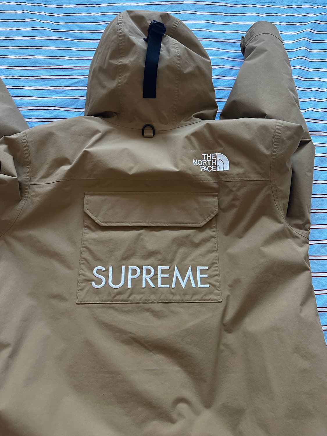 슈프림 노스페이스 카고자켓 골드 상품이미지2