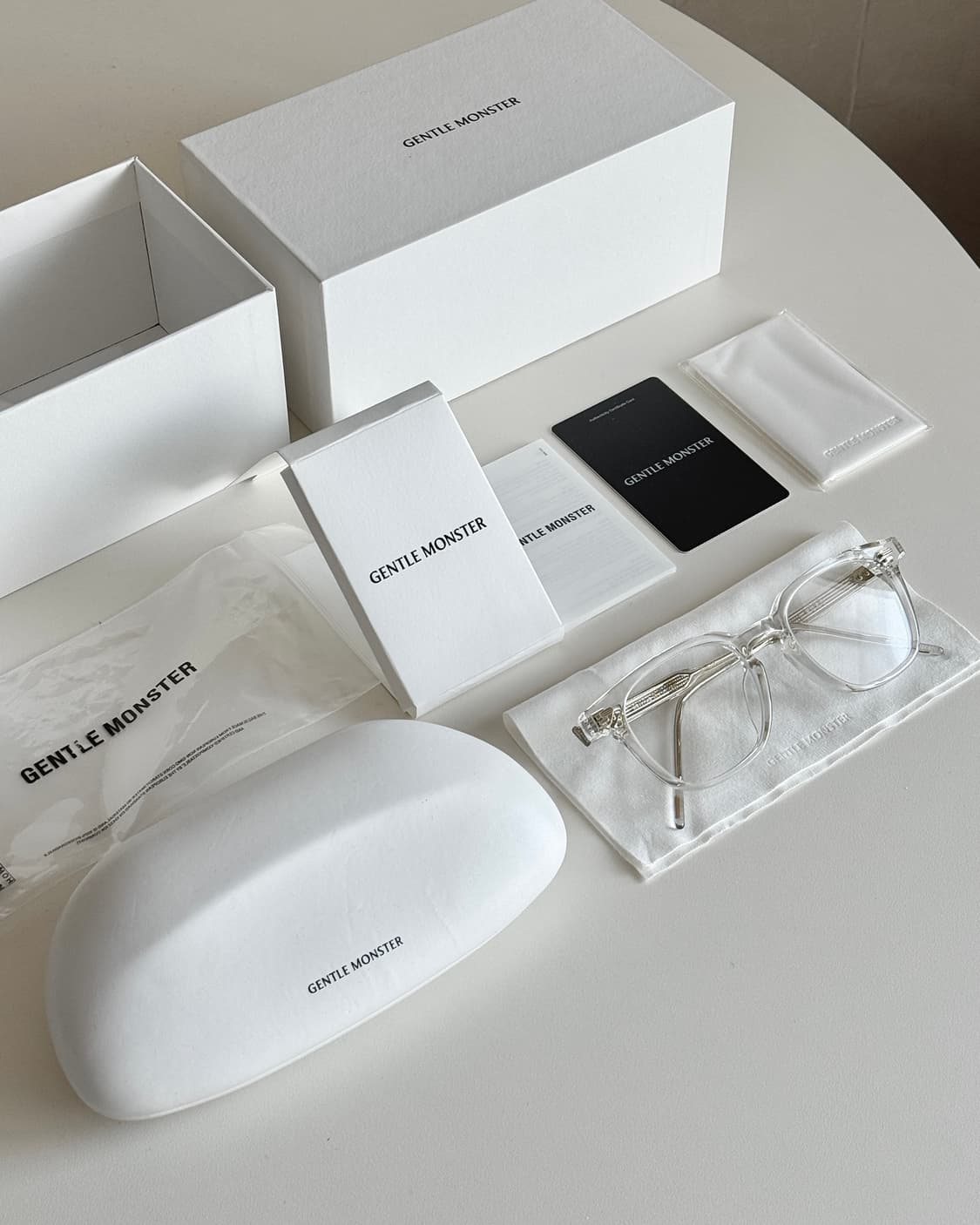 젠틀몬스터 쿠보 C1 (안경수건 새 거 한장 더 드림) 상품이미지1