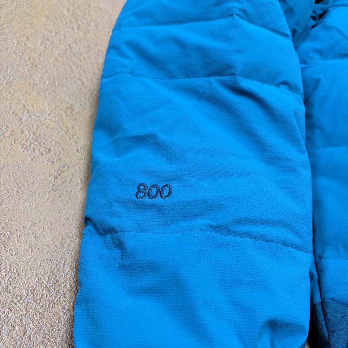 살로몬 구스다운 패딩 상품이미지3