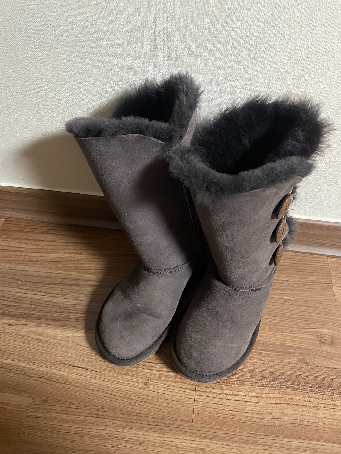 UGG 어그 롱 부츠 회색 상품이미지1