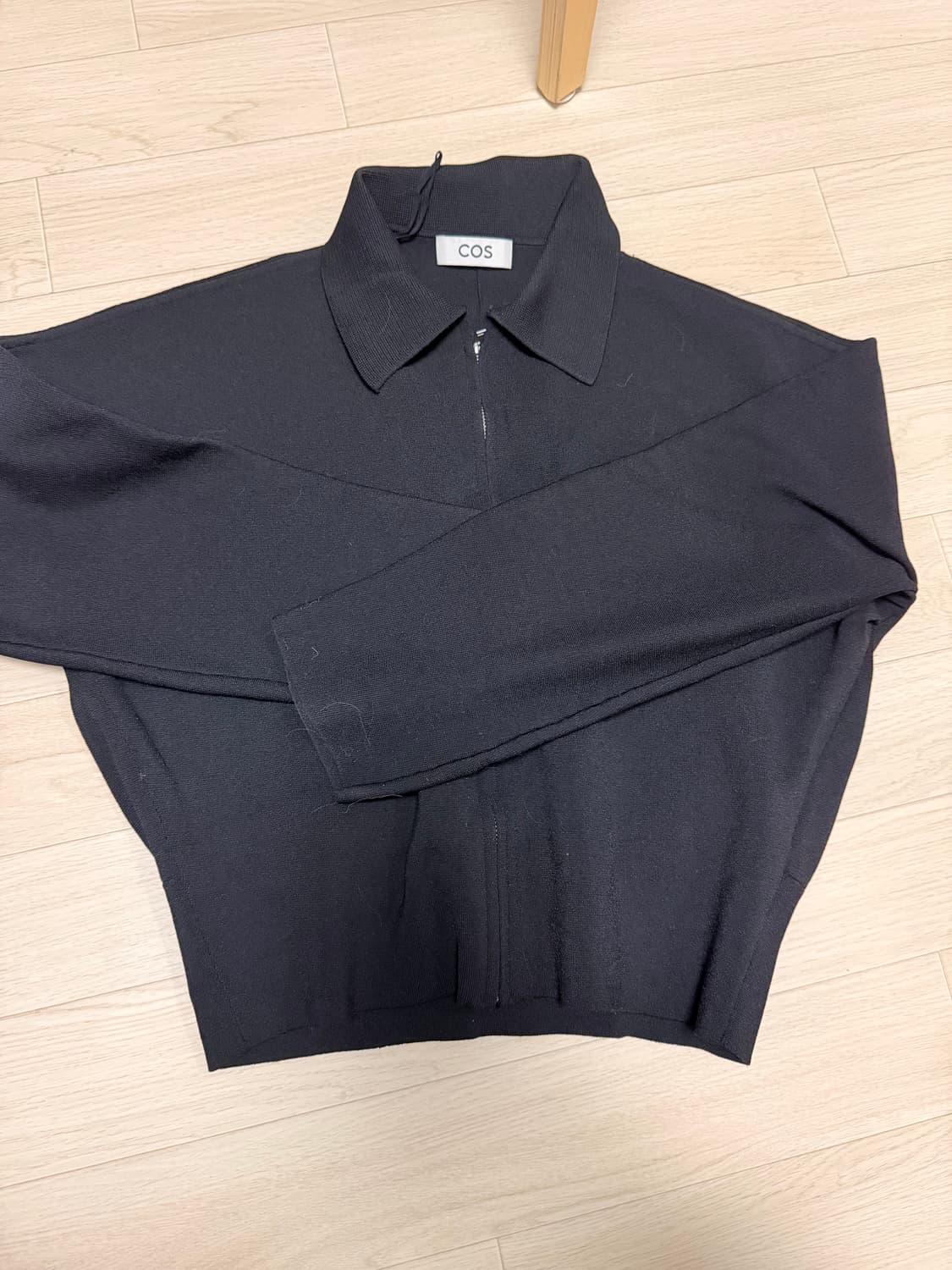COS 집업 니트 상품이미지1