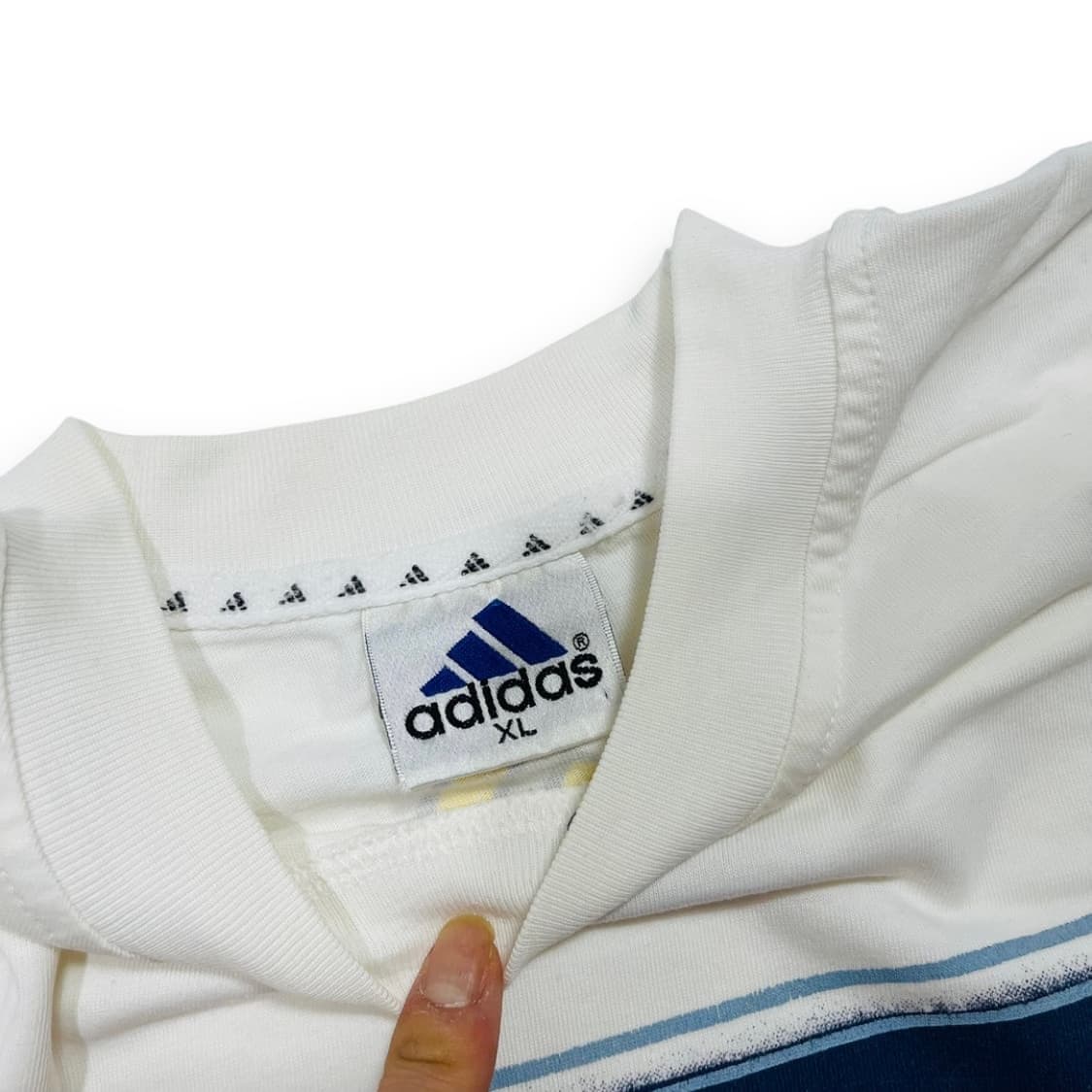 아디다스 90s 삼선 빅로고 화이트 올드스쿨 반팔 티셔츠 상품이미지4