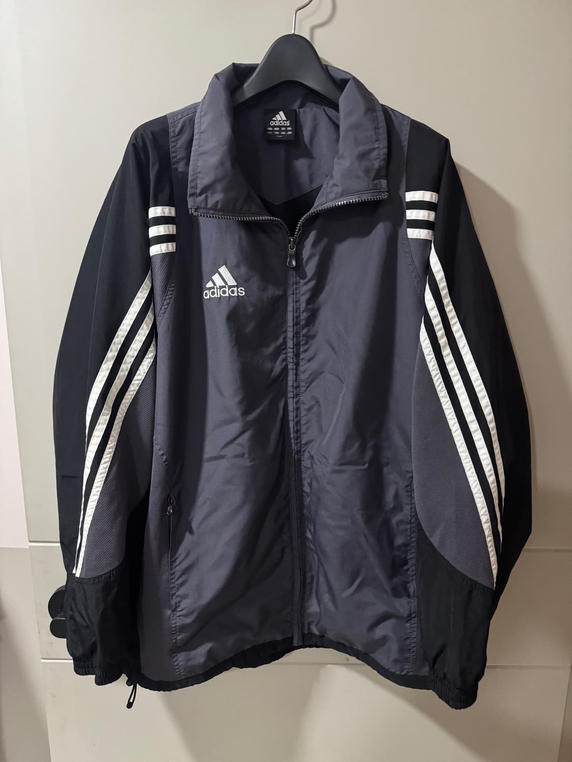 아디다스 00‘s 올드스쿨 프레스 삼선 바람막이  상품이미지1