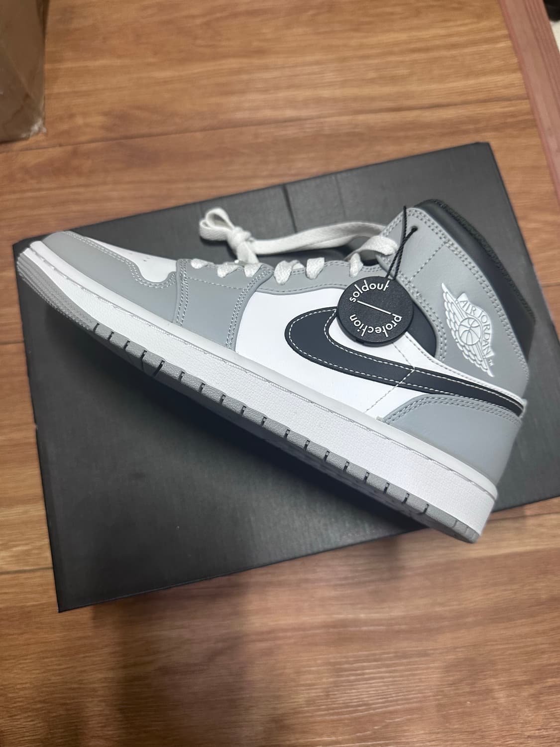 나이키 조던1 미드 라이트 스모크그레이 250 상품이미지1