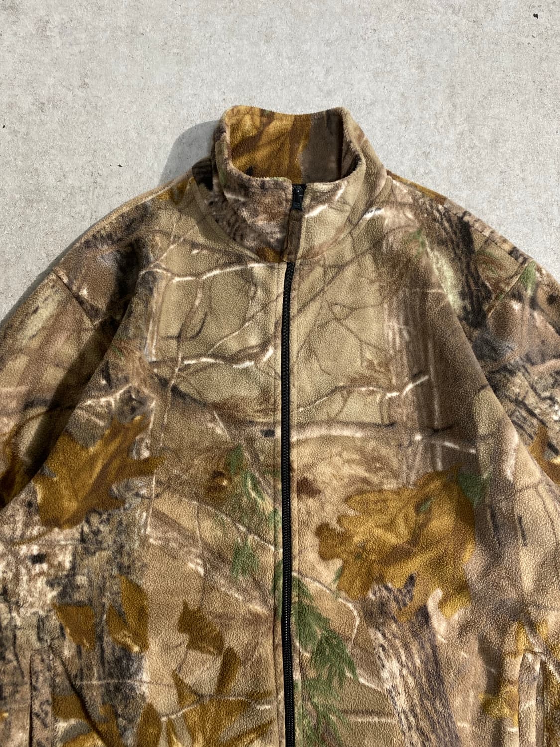 [L] Wallo 리얼트리 패턴 플리스 집업 자켓 상품이미지2