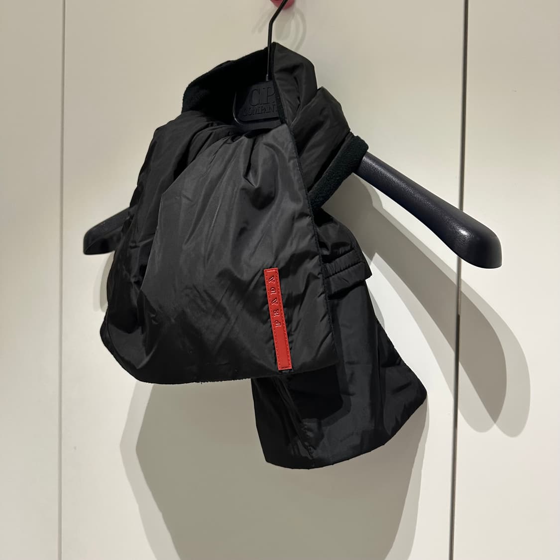 프라다 나일론/플리스 포켓 머플러 상품이미지2