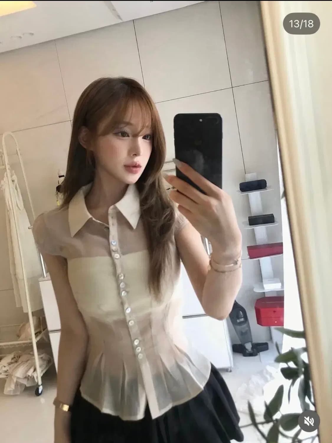 스컬프더-Sheer Pleated Hem Blouse Raw 상품이미지2