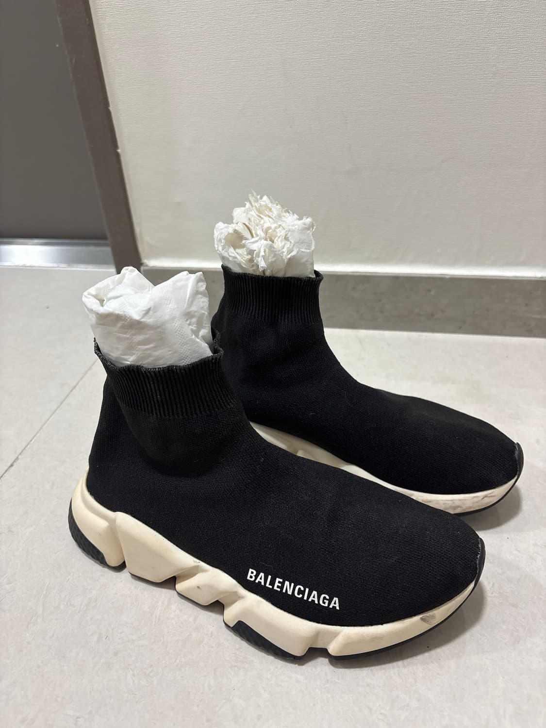 발렌시아가 스피드러너230 상품이미지1