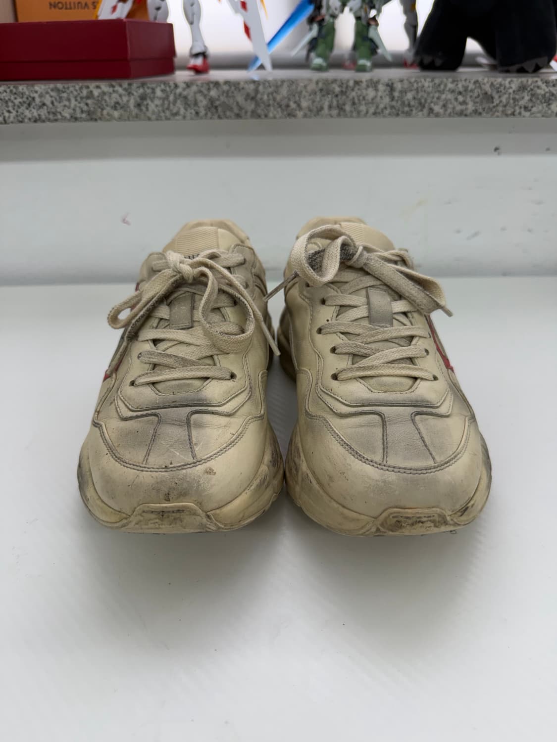 정품) 구찌 더티 입술 라이톤 여성 스니커즈 36.5 상품이미지1