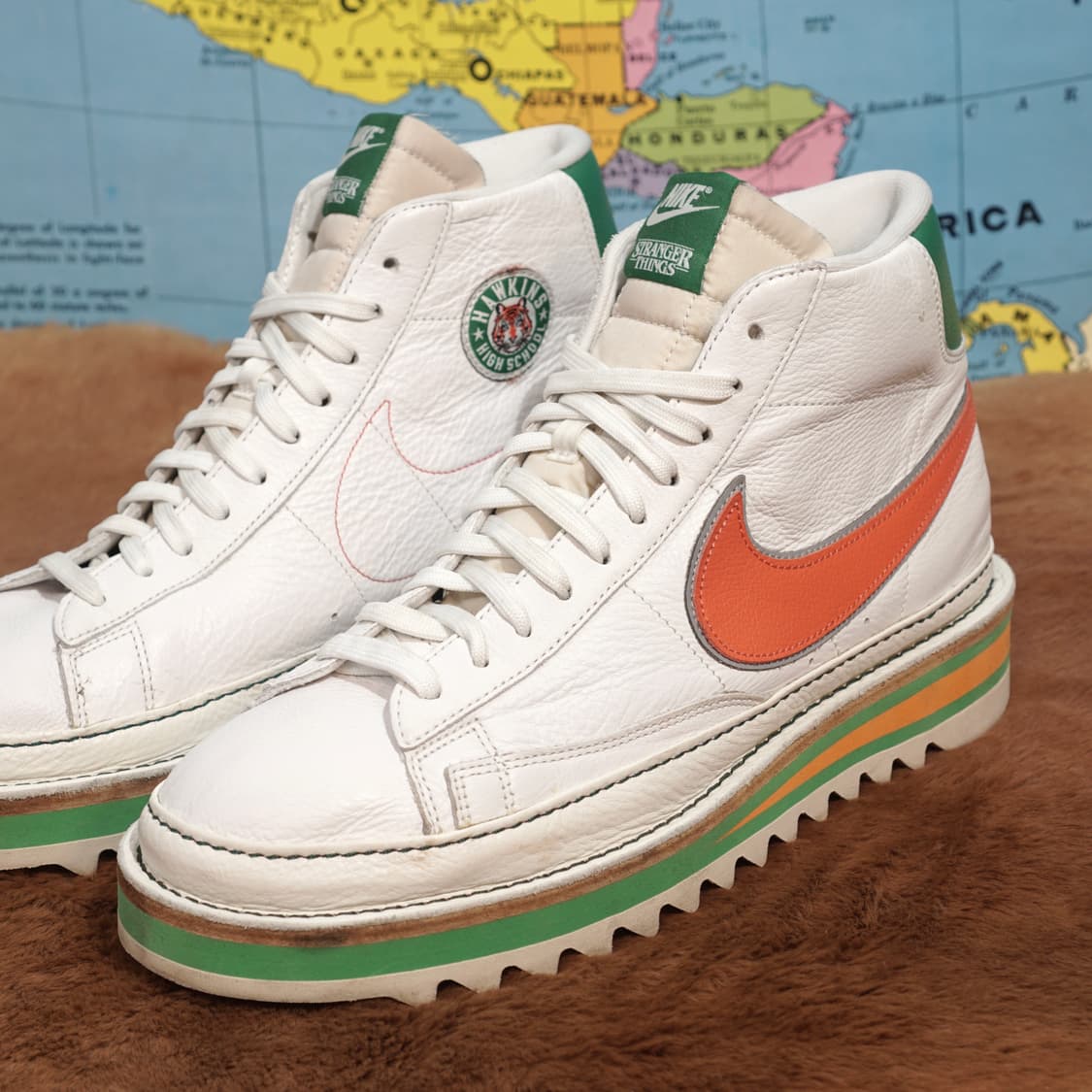 나이키 기묘한 이야기 커스텀 아웃솔 스니커즈 상품이미지1