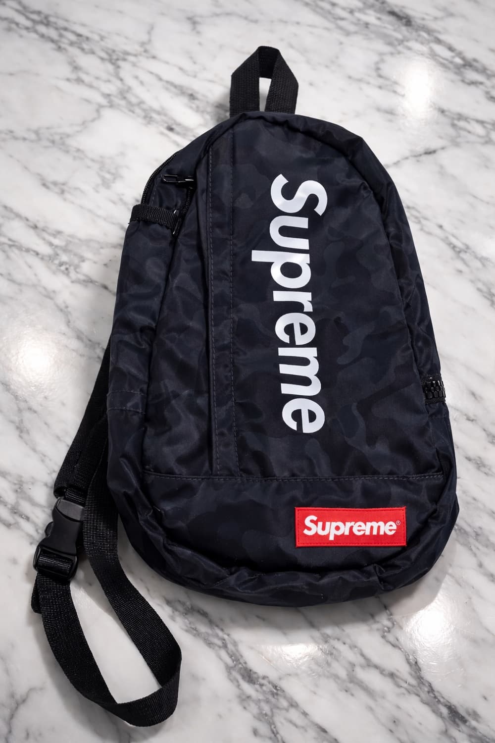 슈프림 카모 슬링백 블랙 네이비 상품이미지2