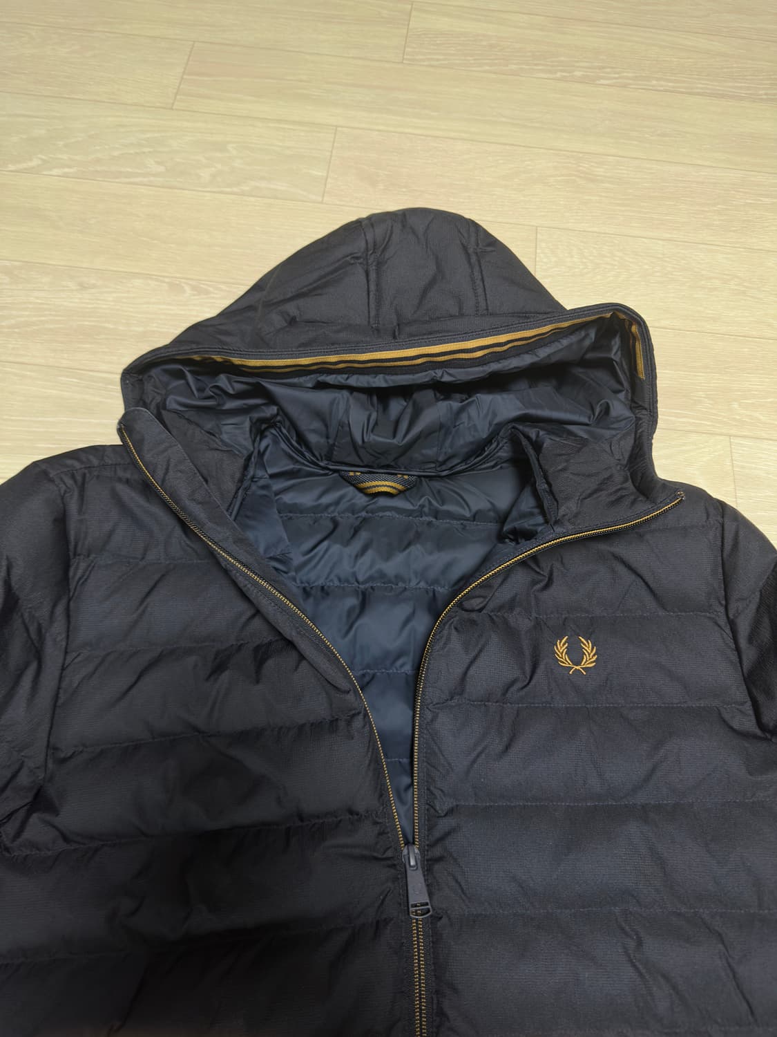 프레드페리 경량패딩navy(m) 상품이미지3