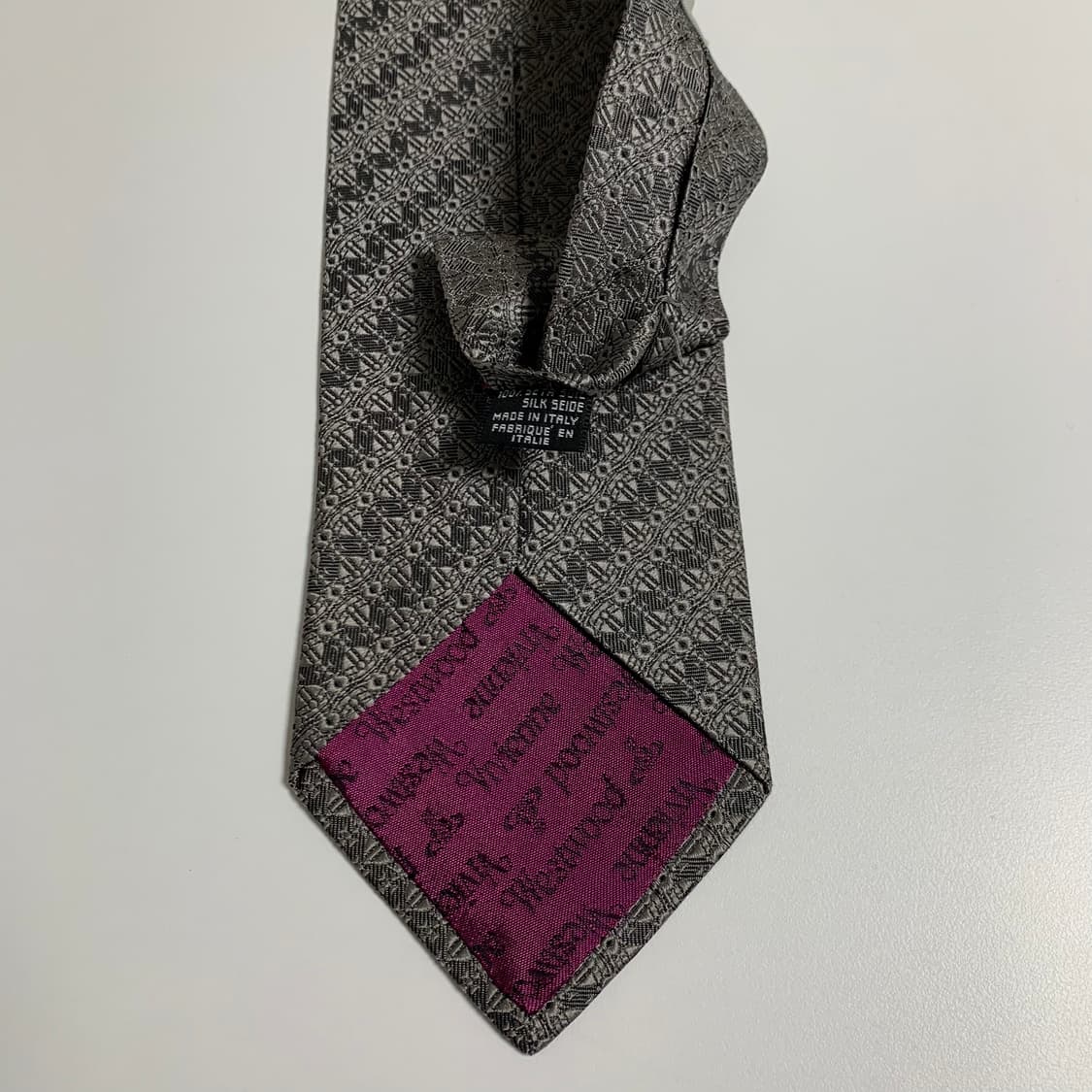 비비안웨스트우드 모노그램 명품넥타이 100실크 A+등급 8.8cm 상품이미지6