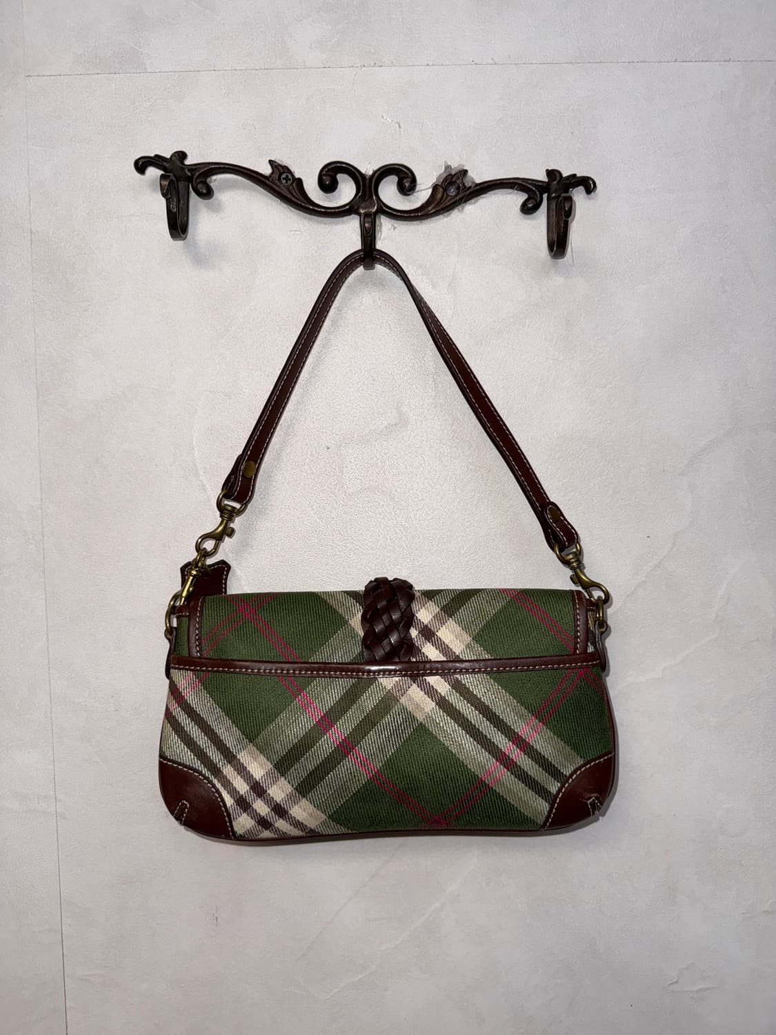 Bean pole khaki brown check shoulder bag 상품이미지4