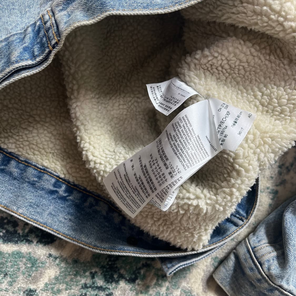 Levis Premium Big e 리바이스 프리미엄 쉐르파 데님 자켓 상품이미지4