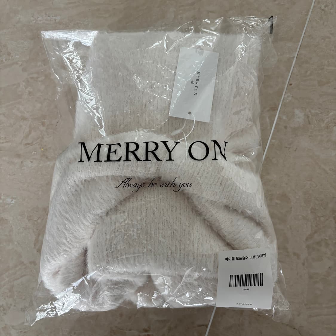 새상품 메리온 merry on 마이멜 리본 오프숄더 니트 상품이미지4