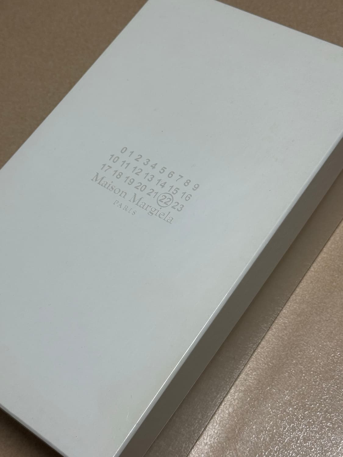 [풀박스] 마르지엘라 독일군 화이트 42사이즈(265) 상품이미지2