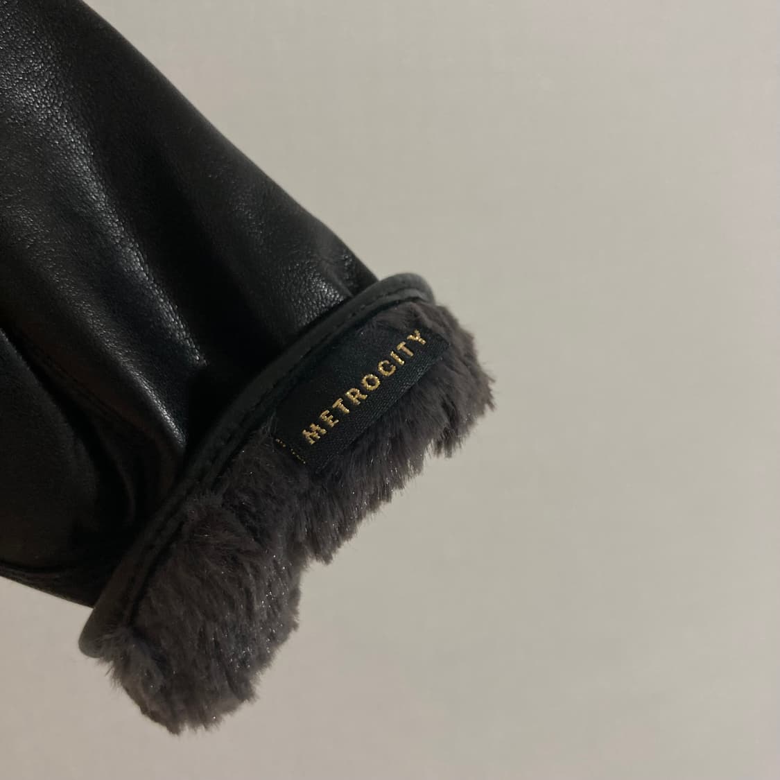 거의새것) 정품 메트로시티 여성 가죽 장갑 블랙 상품이미지3