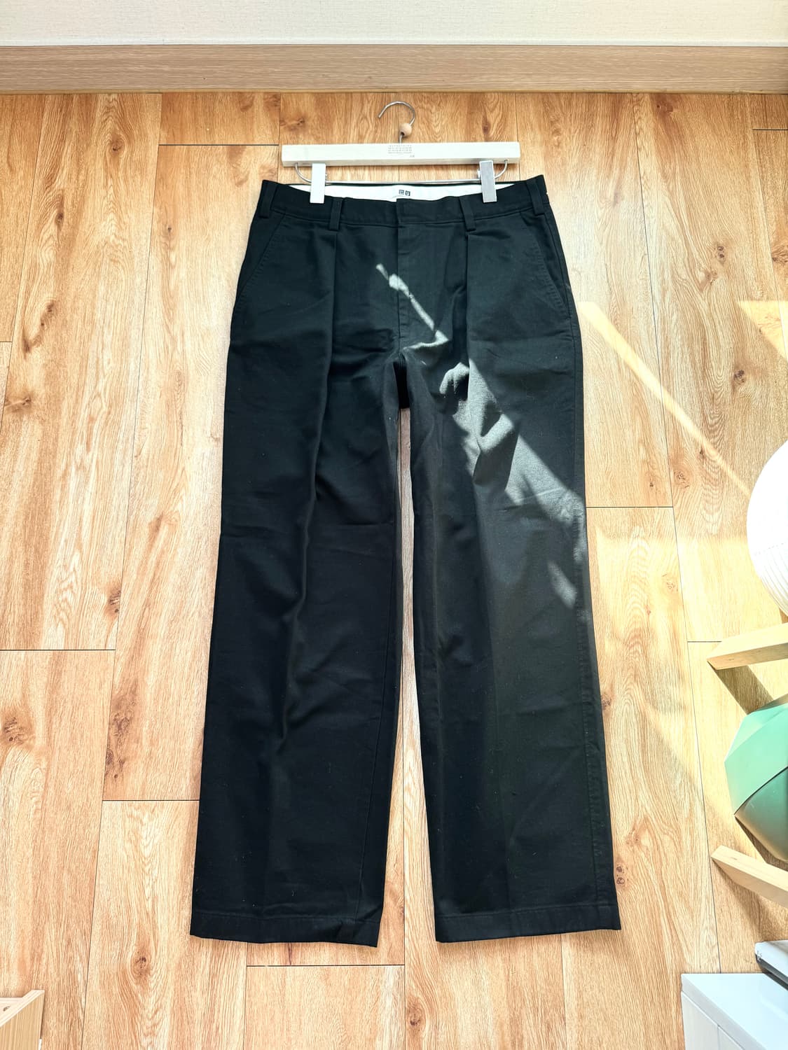 [최저가] 유니클로 U 턱 와이드 치노 블랙 / 르메르 상품이미지2