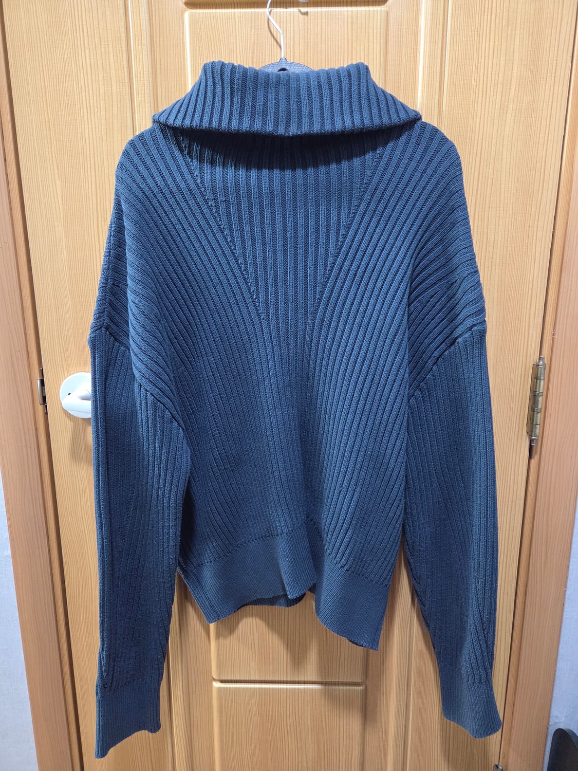 엘무드 하프 집업 니트 네이비 상품이미지4