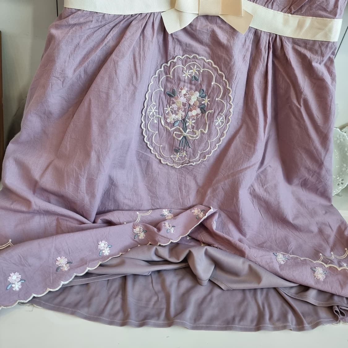 라일락 자수 리본 슬립 원피스 상품이미지4