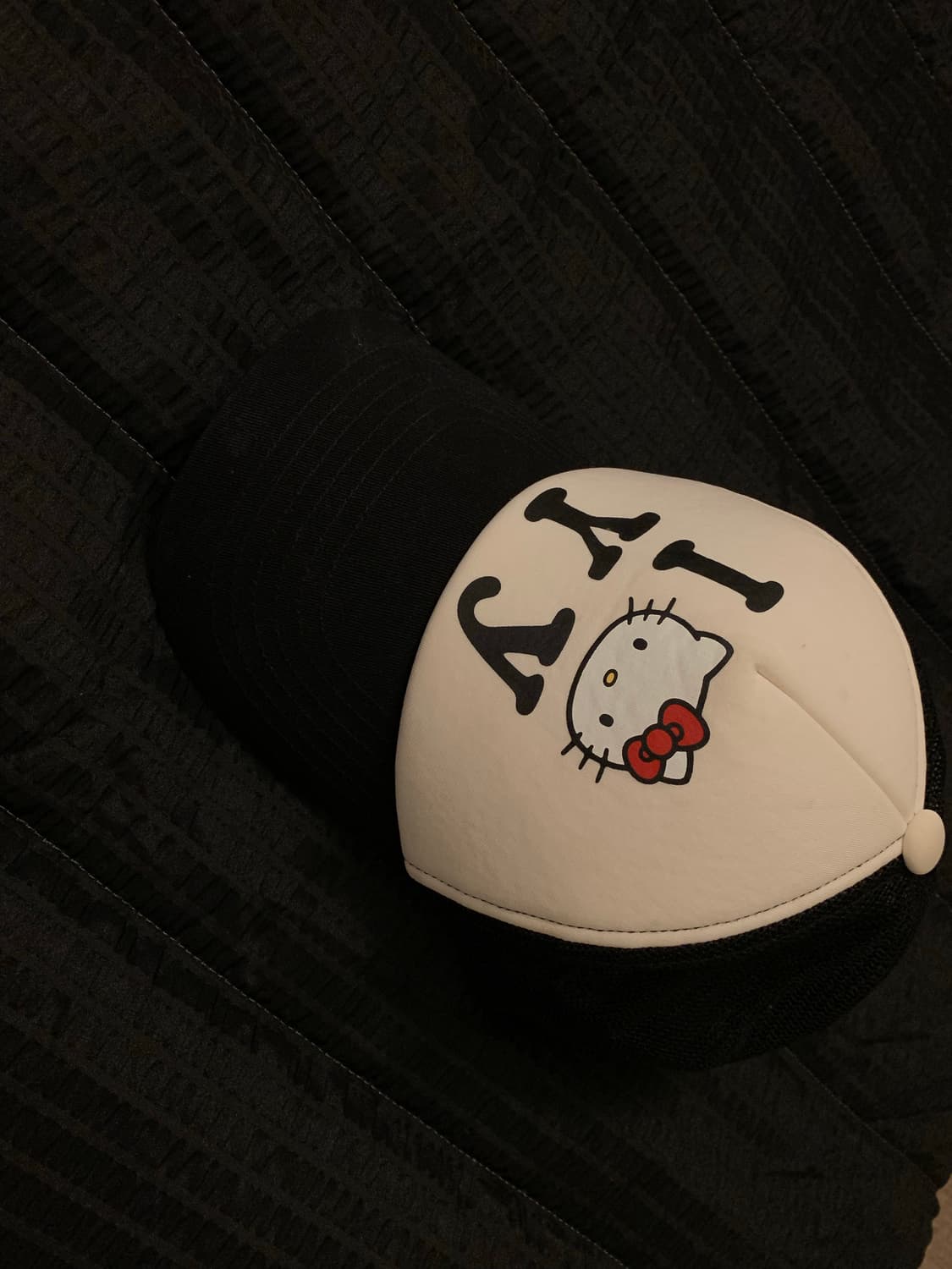 Open Yy x Hello Kitty Trucker Cap Black 상품이미지1