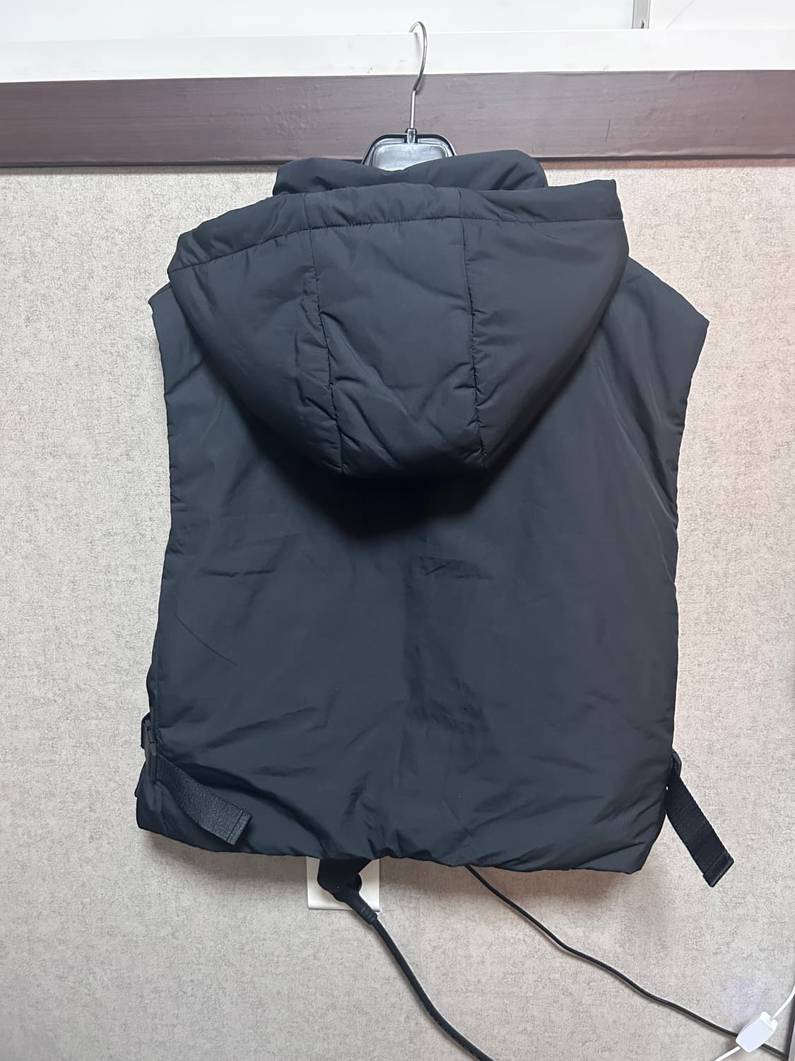 COS 코스 버클 사이드 패딩 후드 질레 상품이미지6