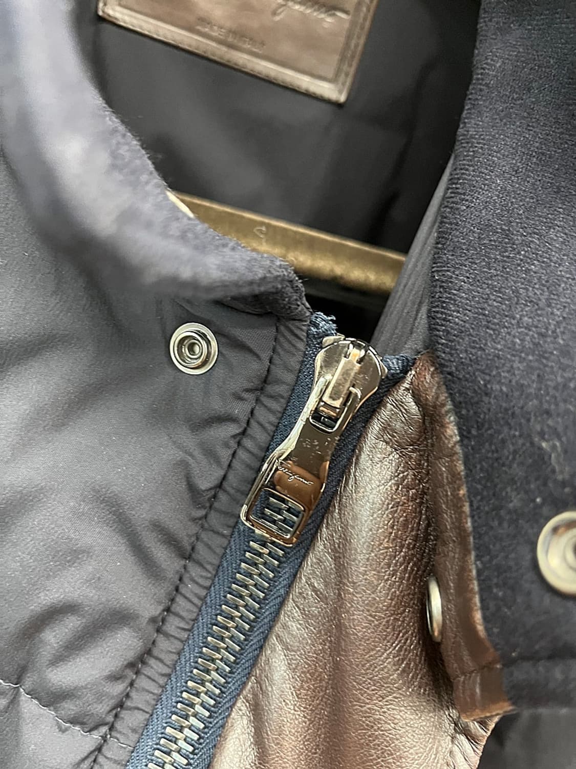 110) 페레가모 누빔 하프다운  상품이미지8