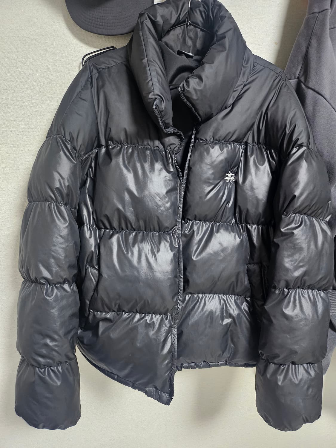 스투시패딩 팝니다  상품이미지1