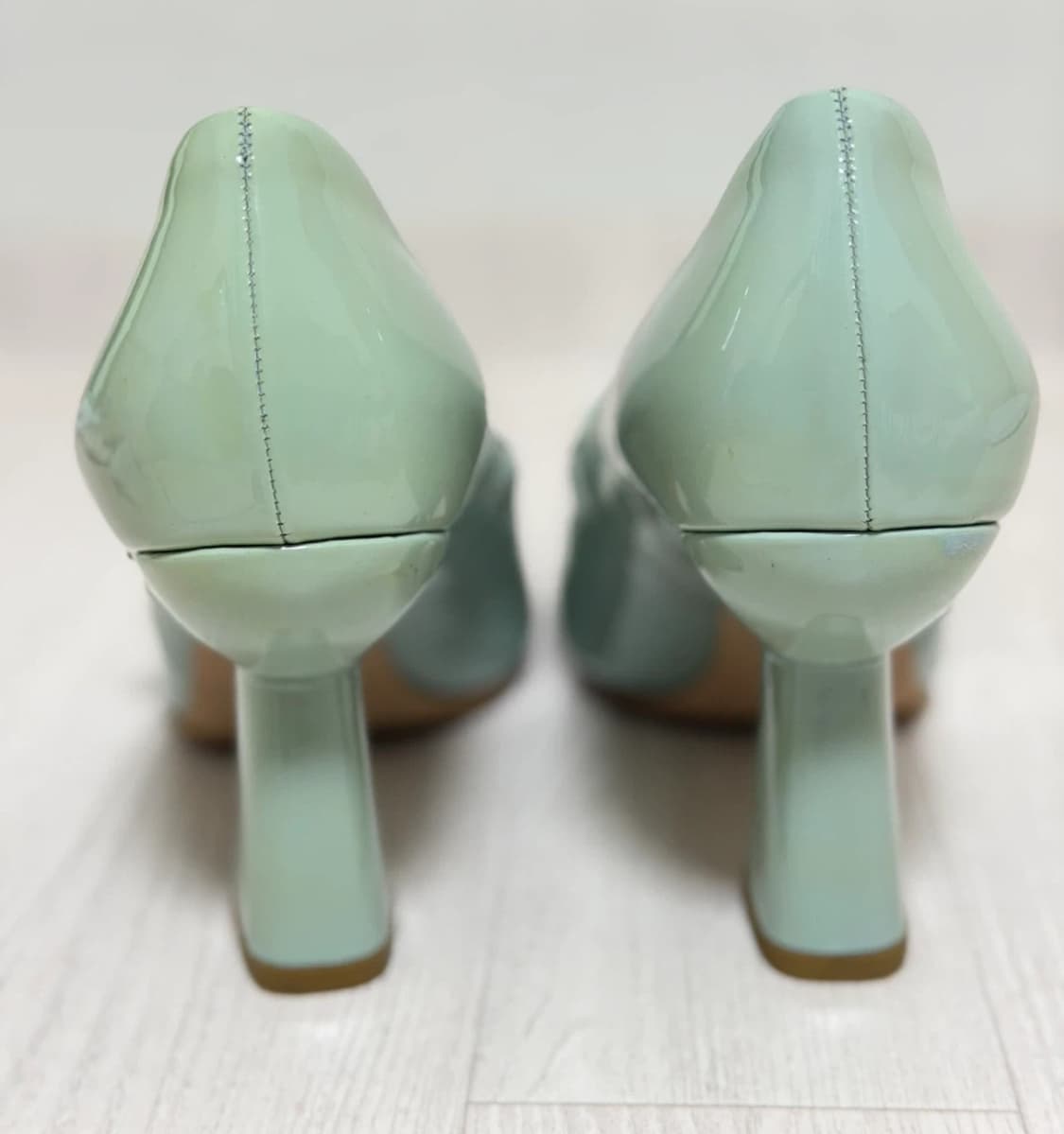 Miu miu 미우미우 민트 메리제인 펌프스 힐 38½ 상품이미지4