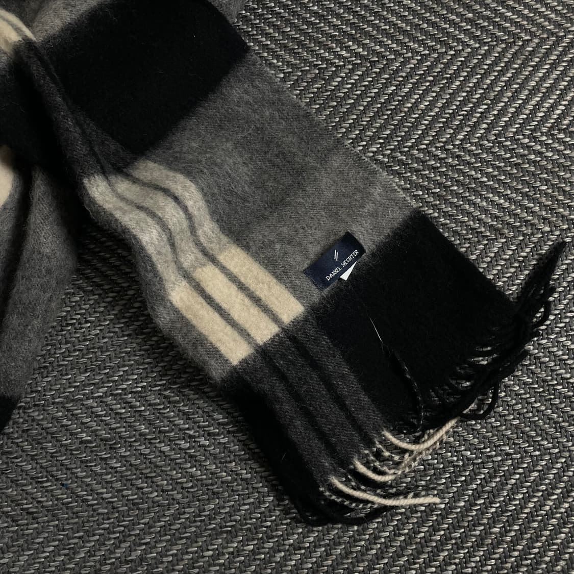 다니엘 에슈터 아카이브 캐시미어 체크 머플러y 3740 상품이미지3