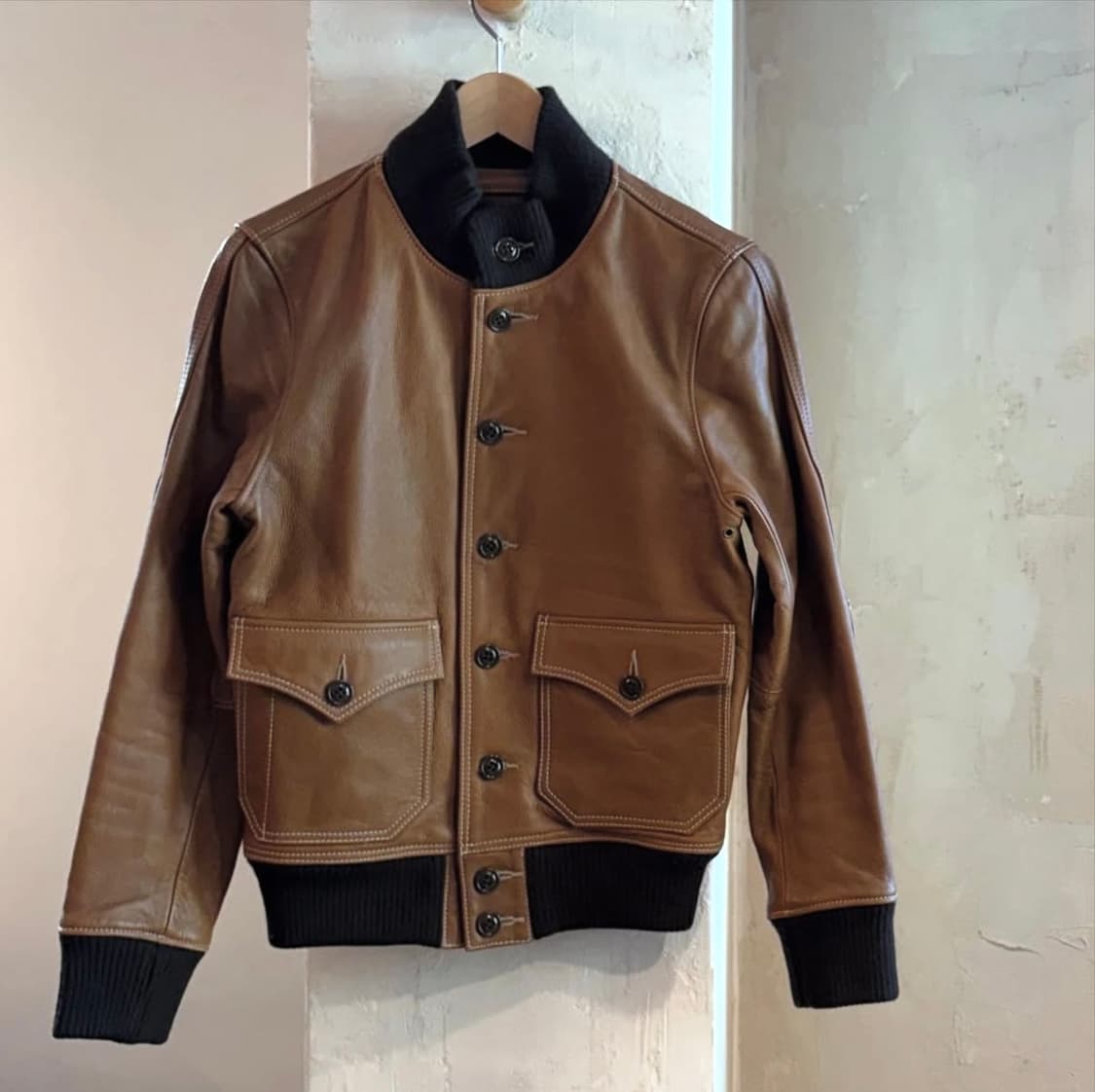 빔즈 버튼업 가죽 자켓 상품이미지2