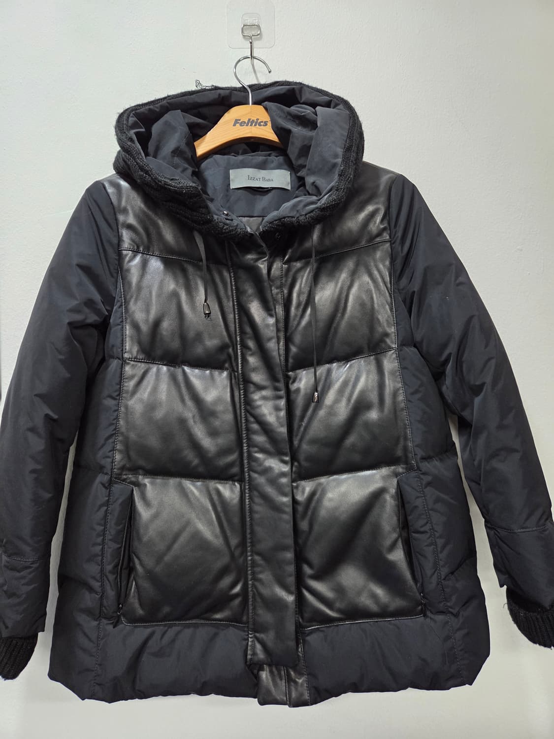 아이잗바바 양가죽 다운 패딩 블랙 후드 점퍼85 상품이미지1