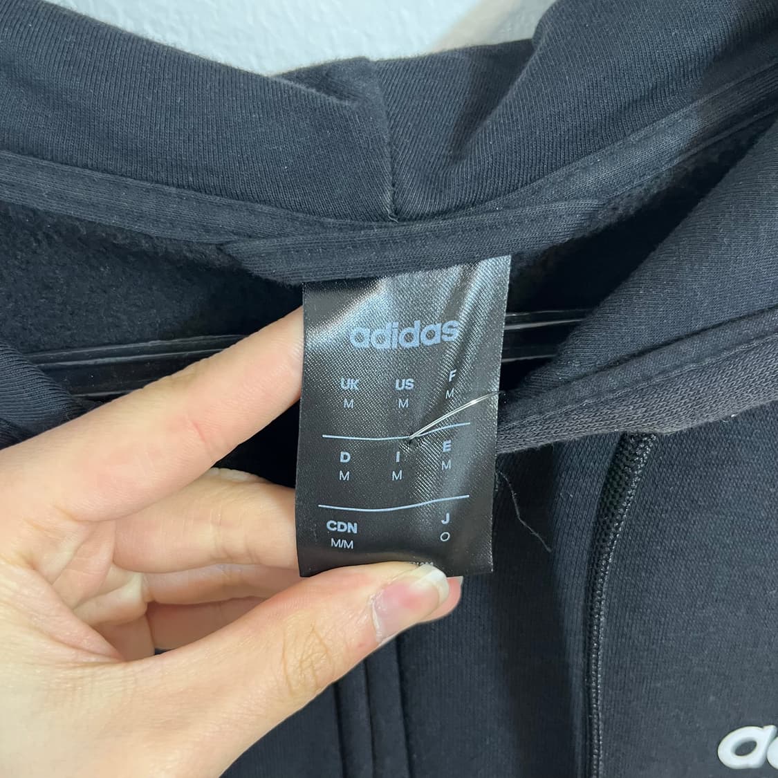 Adidas black hood zip-up 상품이미지6