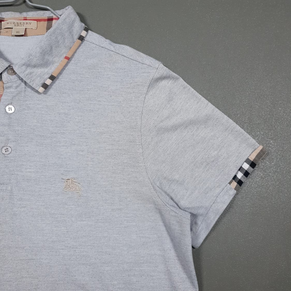 여성 XL) 버버리 크레스트 노바체크 반팔 카라티 폴로 피케 셔츠 그레이 상품이미지2