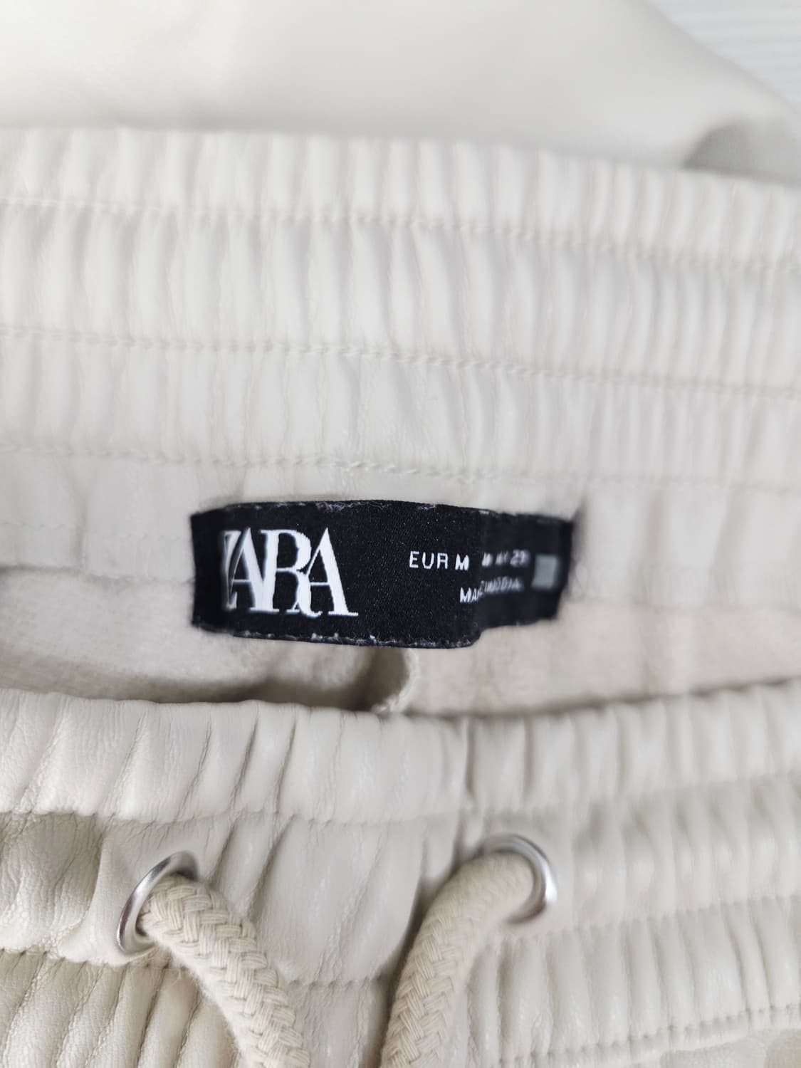 자라 가죽코팅 아이보리 조거 팬츠_28 상품이미지6