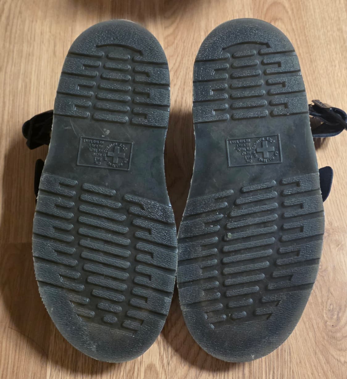 닥터마틴 샌들230-235 상품이미지2