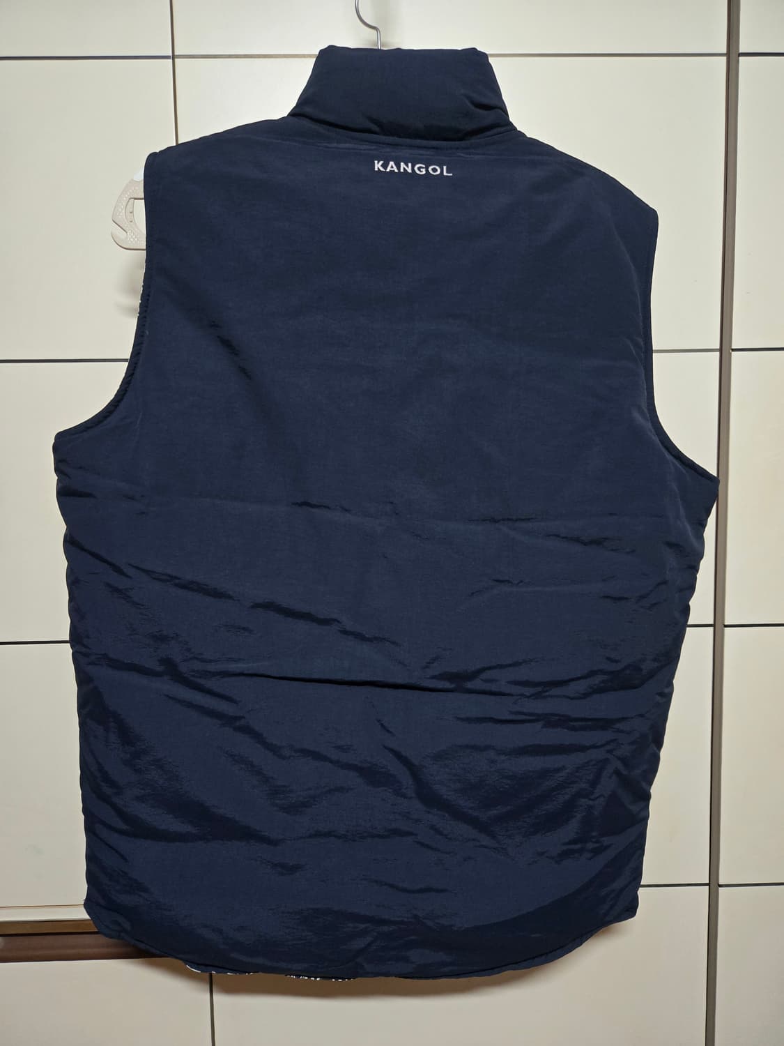 캉골 네이비 리버시블 다운조끼패딩 상품이미지3