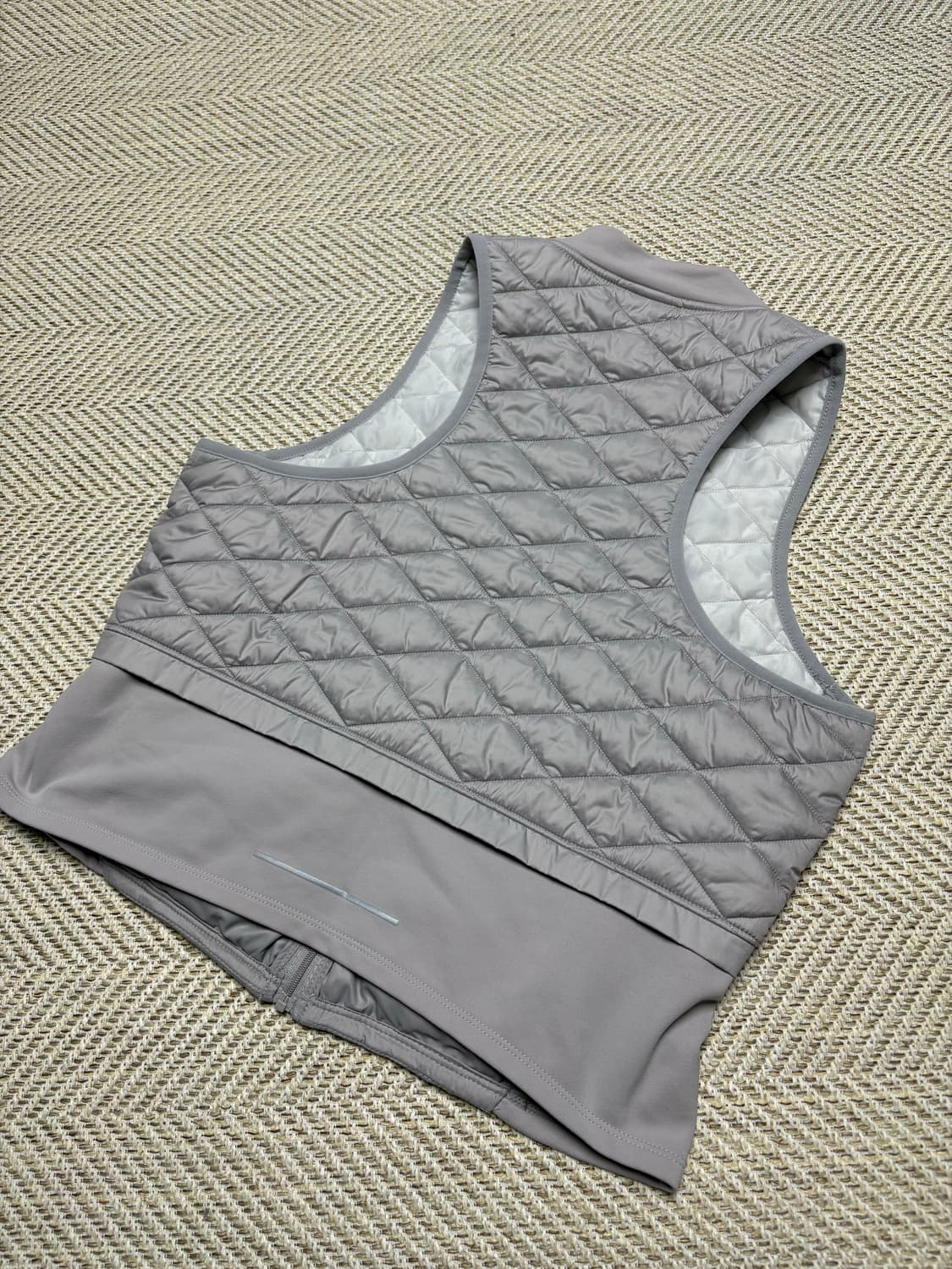 나이키 에어로레이어 베스트 나이키조끼 나이키베스트 러닝 경량조끼 러닝조끼 상품이미지6