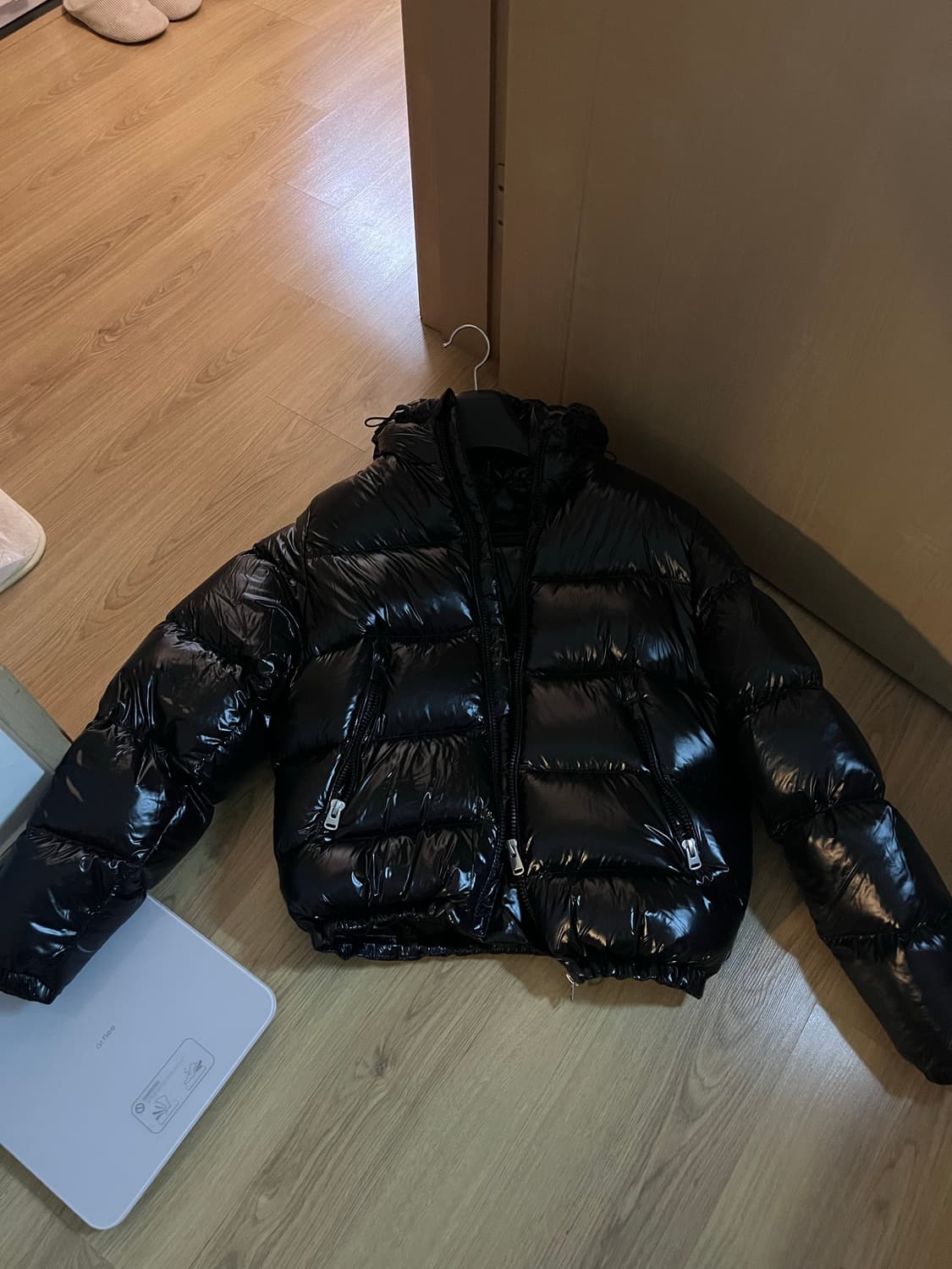 자라 유광 패딩 상품이미지1