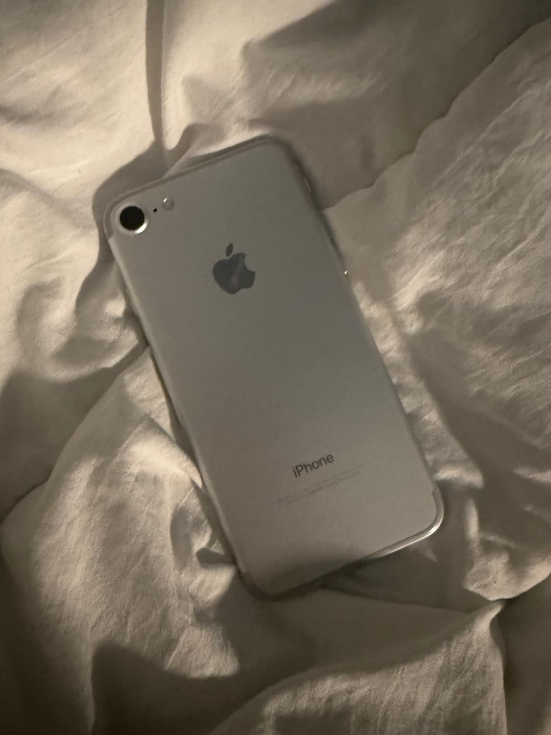 아이폰7 실버 128기가  상품이미지3