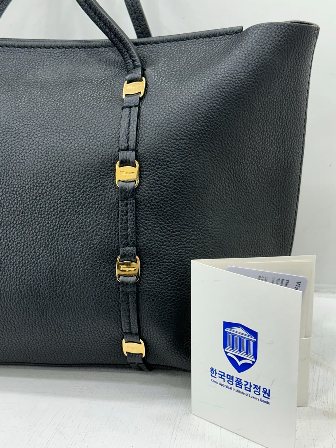 페레가모 간치니 토트백 상품이미지9