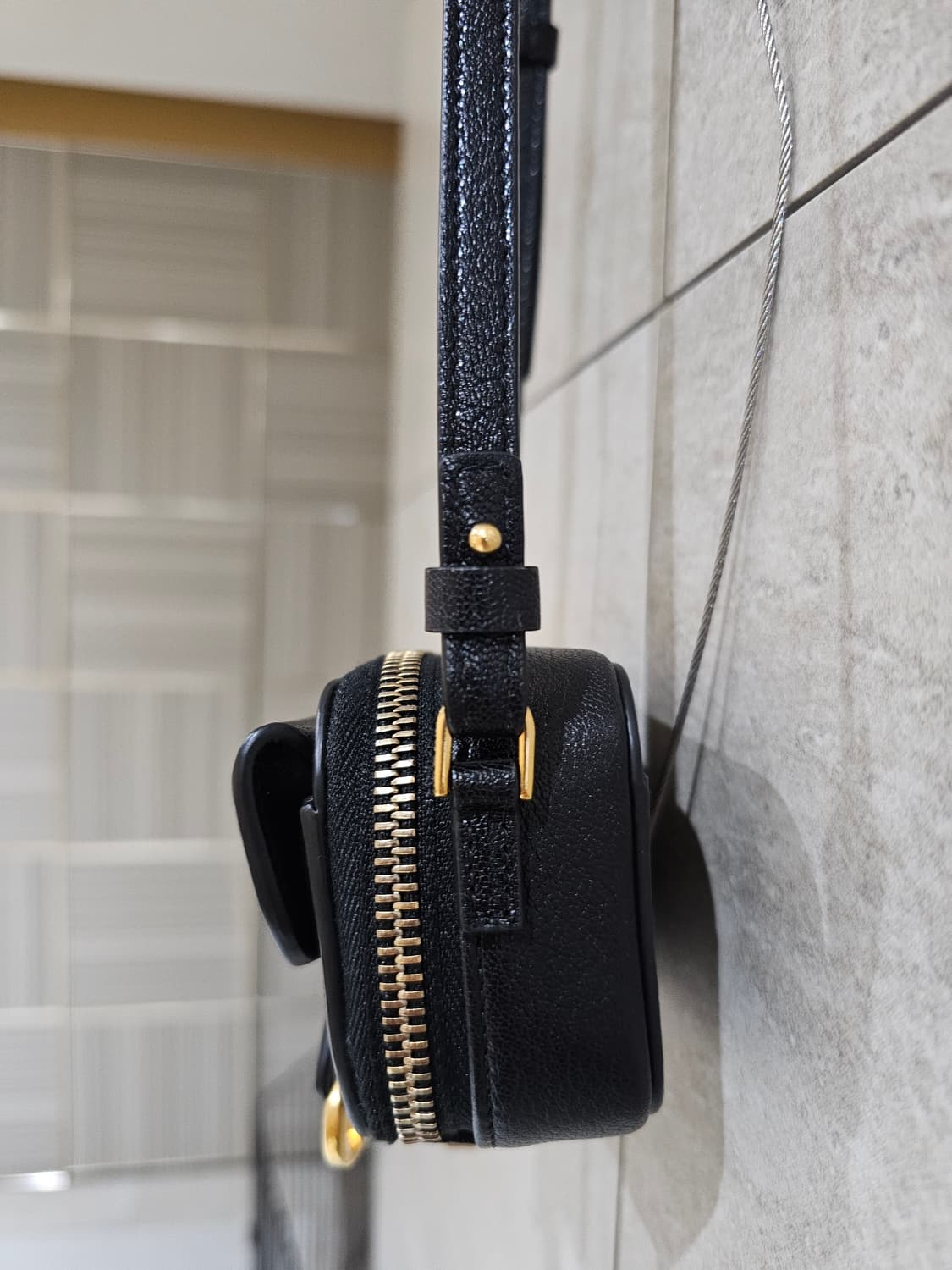 디올 새들 미니 숄더 스트랩 파우치 상품이미지4