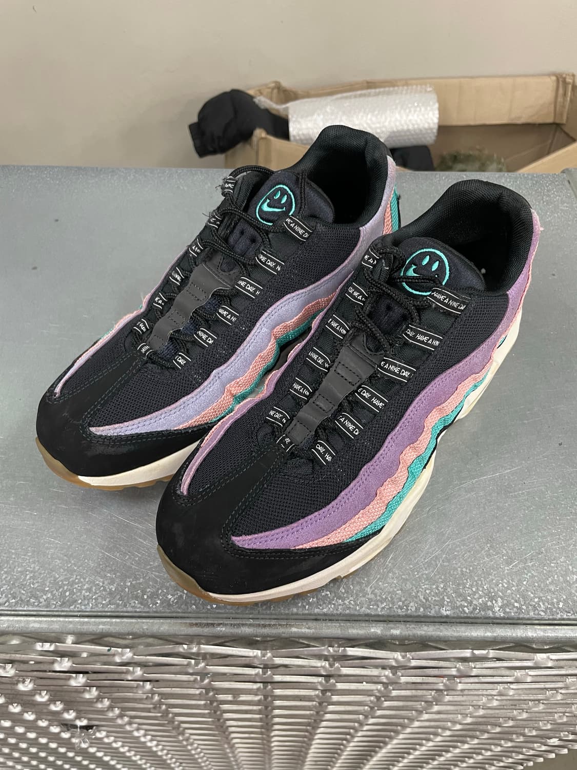 나이키 에어맥스 95 해브 어 나이키 데이 285 상품이미지2