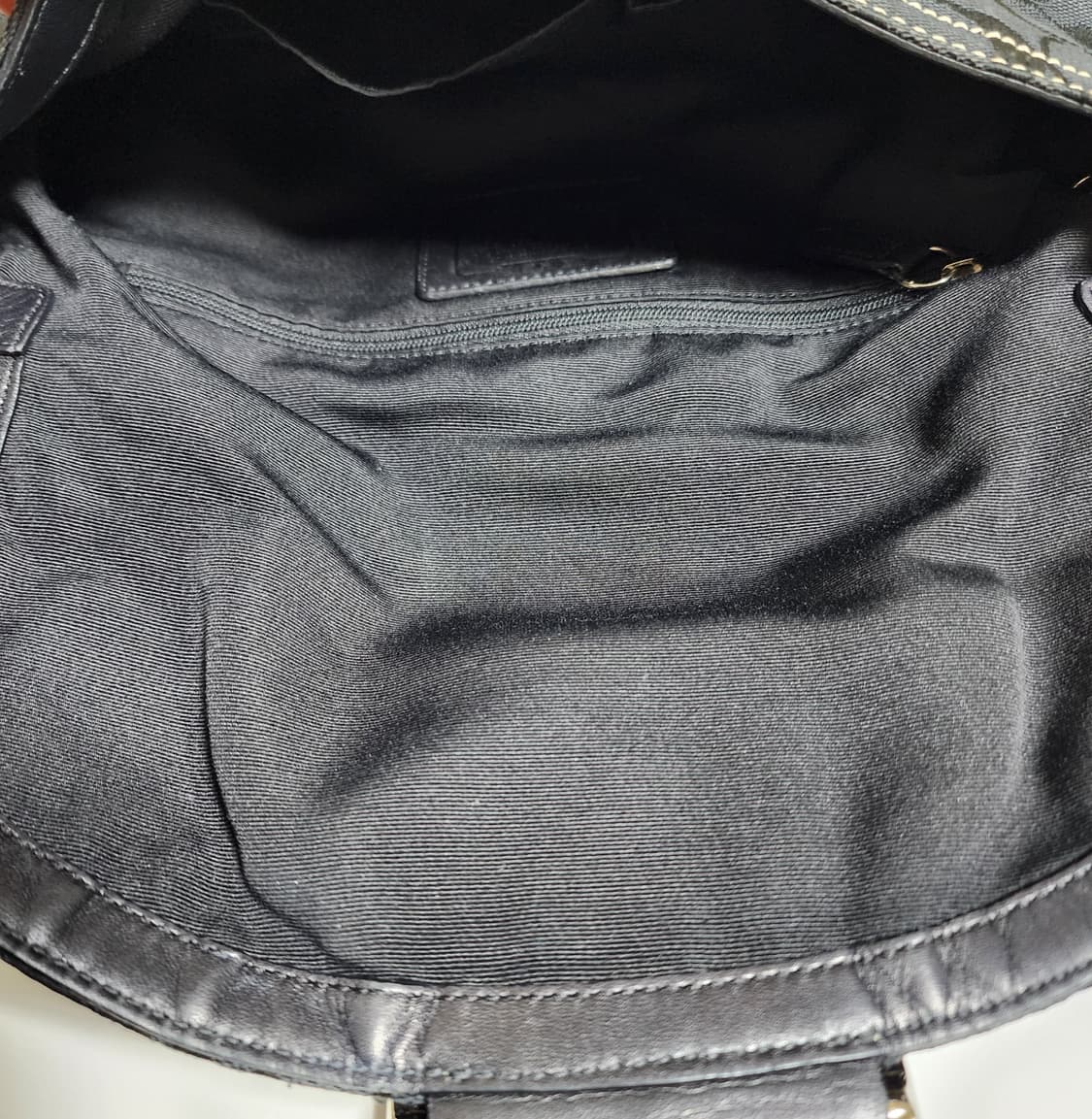 코치 버클 숄더백 상품이미지7