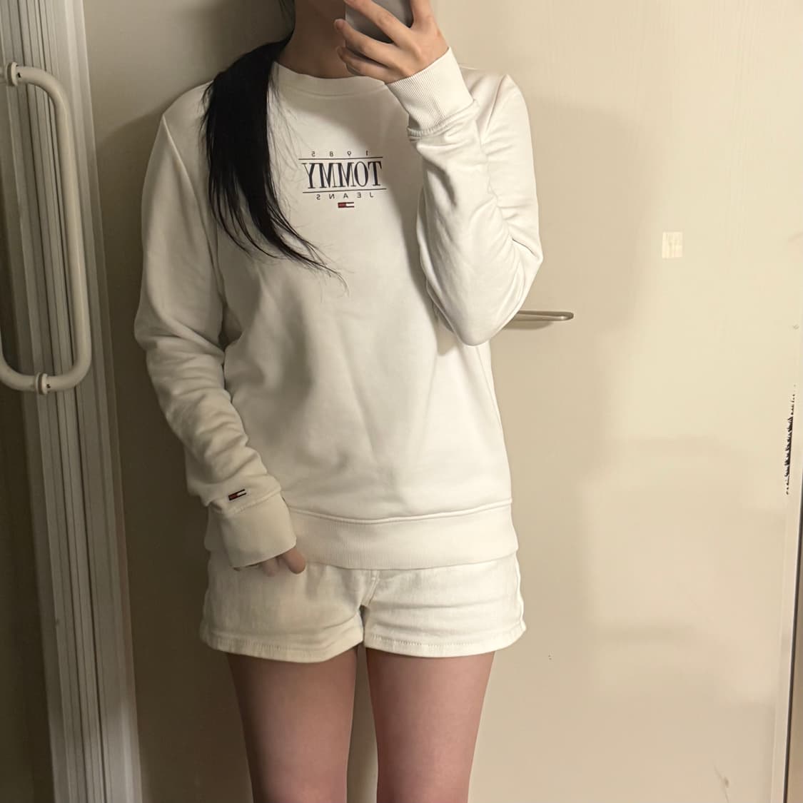 타미힐피거 맨투맨 상품이미지1